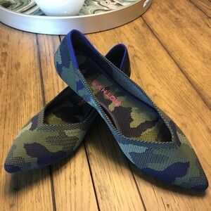 The Point I Green & Navy Camouflage Flats